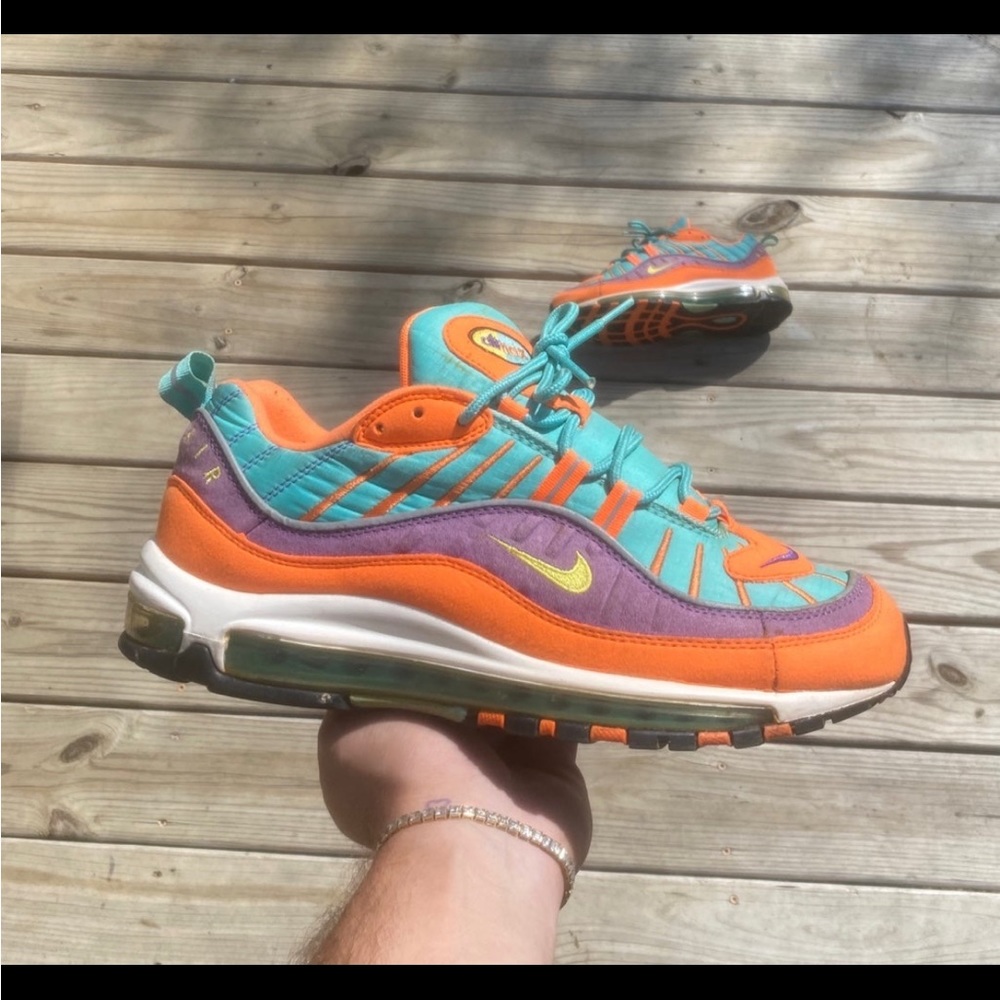 nike airmax 98 Qs cone size 10.5